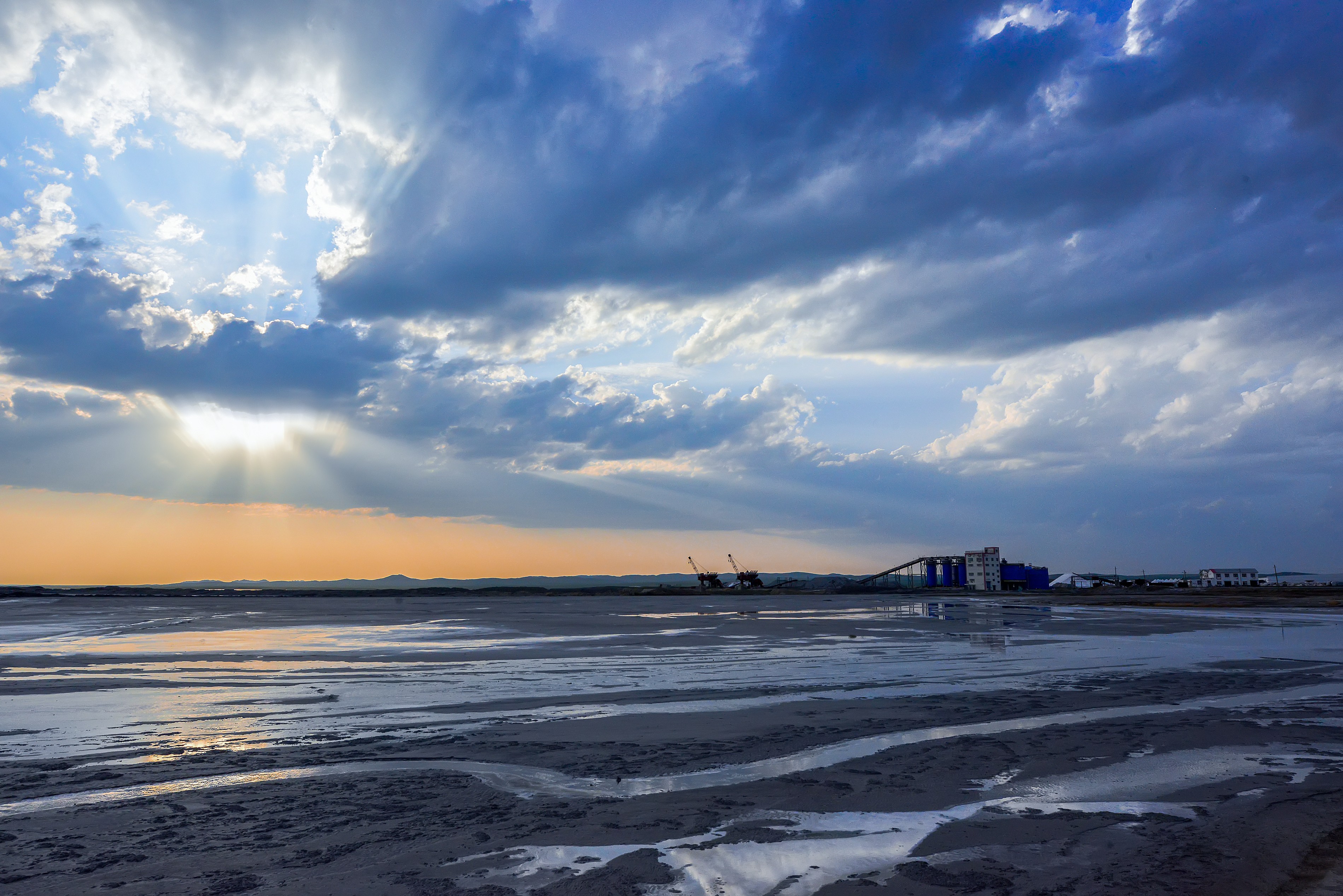 內(nèi)蒙古額吉淖爾制鹽有限公司  墻面粉刷項(xiàng)目采購(gòu)公告